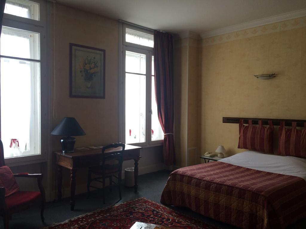 巴黎酒店 Charleville-Mézières 外观 照片